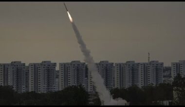 Les sirènes à Tel-Aviv pour la première fois depuis des mois, Hamas "tire un barrage" depuis Gaza