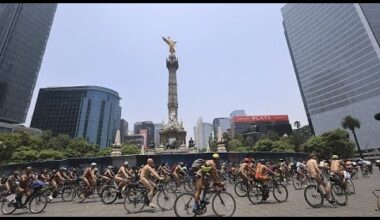 Des cyclistes nus dans les rues de Mexico pour réclamer une meilleure sécurité routière | euronews🇫🇷