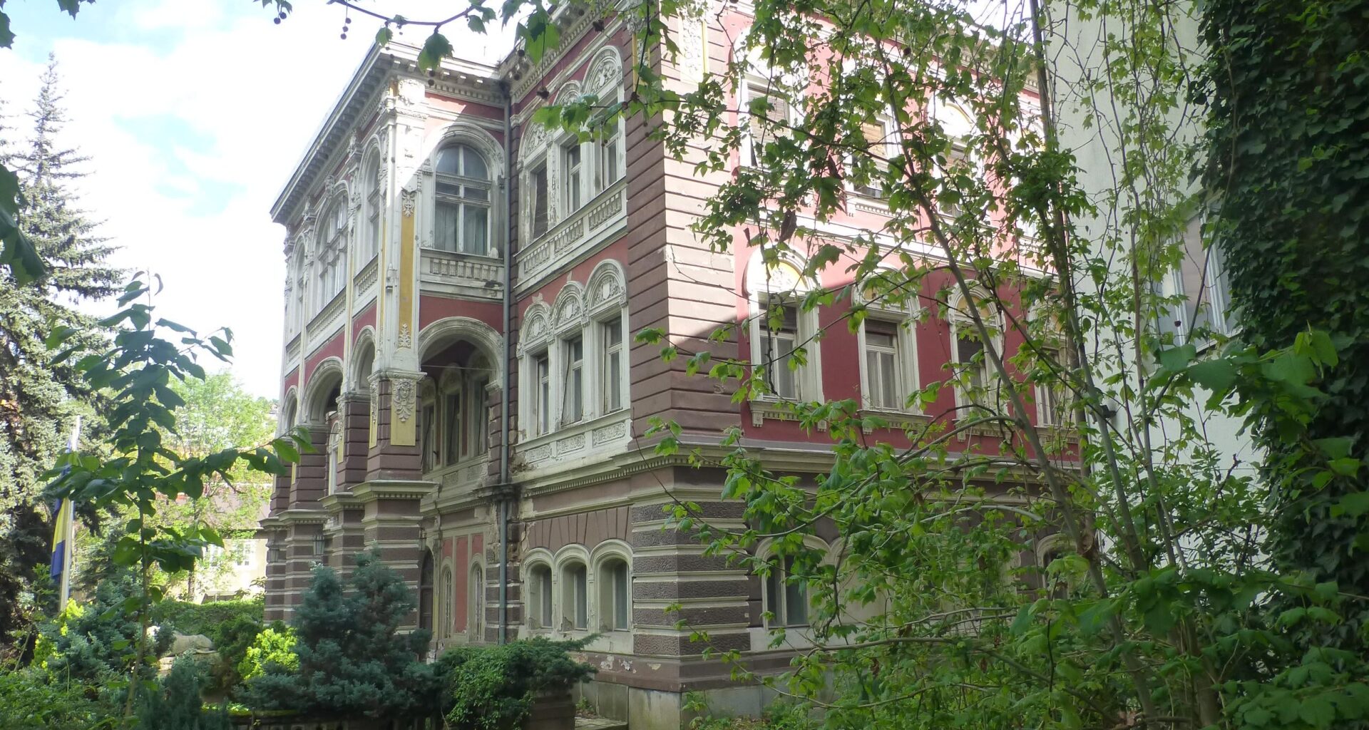 Sarajevo Konak : Hidden Residence of the Austro Hungarian Governor that hosted Franz Ferdinand. Now closed to public and in poor state of repair.