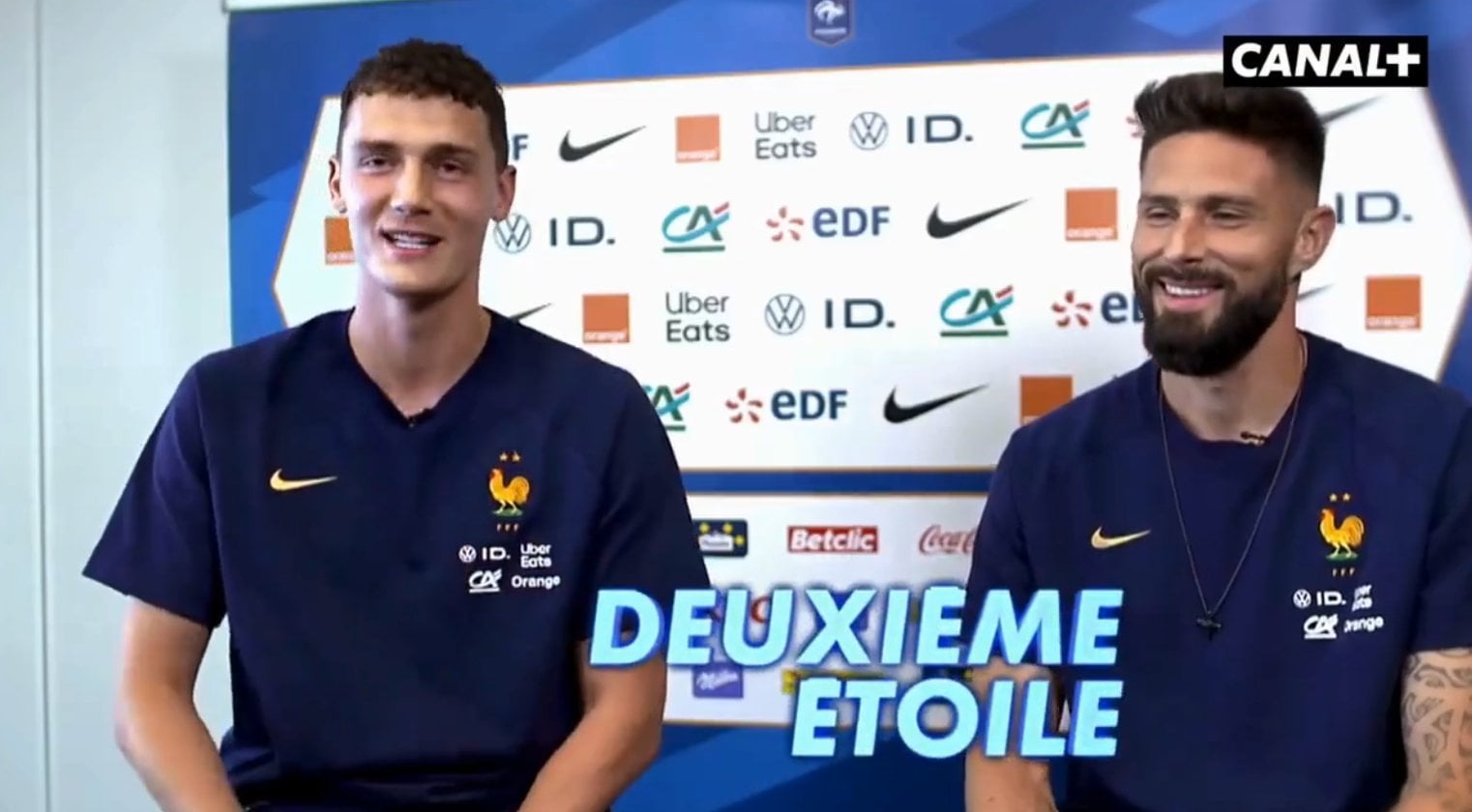 [Mari] Pavard: Giroud won the scudetto the first year he arrived at AC MILAN. I won the first year i came to Inter, but i won the second star, as well.