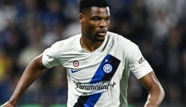 [Di Marzio] The contract situation of Denzel Dumfries at Inter is in a stand-by phase. Inter haven’t received offers for him and negotiations for the renewal are not going forward. Meanwhile, Ausilio and Baccin have watched Matty Cash of Aston Villa and Dan Ndoye of Bologna as possible replacements.