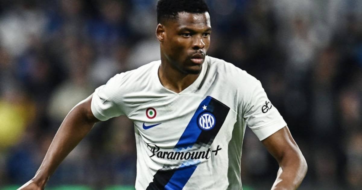 [Di Marzio] The contract situation of Denzel Dumfries at Inter is in a stand-by phase. Inter haven’t received offers for him and negotiations for the renewal are not going forward. Meanwhile, Ausilio and Baccin have watched Matty Cash of Aston Villa and Dan Ndoye of Bologna as possible replacements.