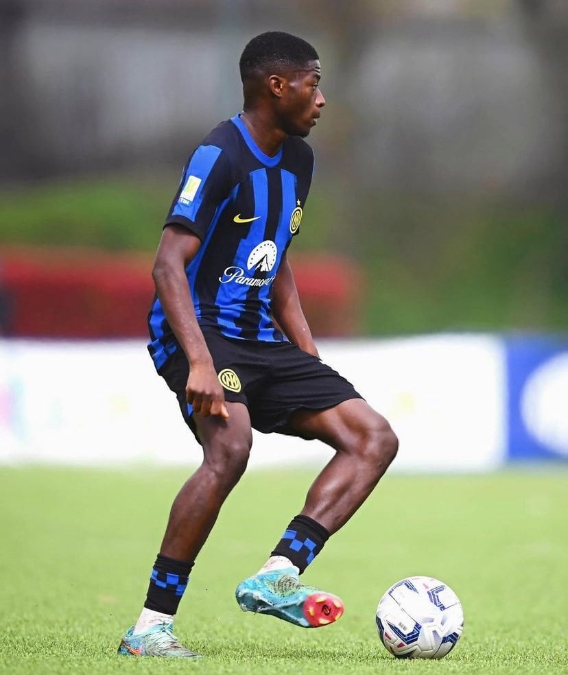 [ TuttoMercatoWeb ] -Inter Primavera midfielder, Issiaka Kamate, will undergo pre-season camp with the senior squad before being loaned out. Venezia and Palermo have shown interest in the 19-year-old. 🇫🇷