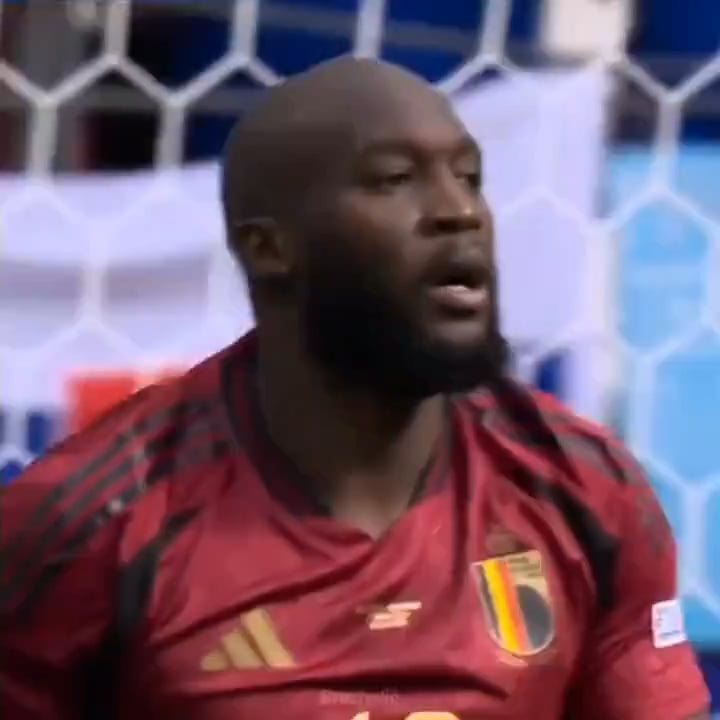 [Brozholić] Lukaku vs. Slovakia today 😂