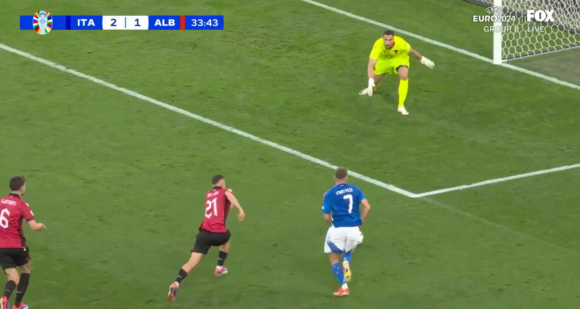 Davide Frattesi hits the post against Albania 33' [great save]