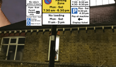 Clear, simple, easy to understand British parking signs 😭