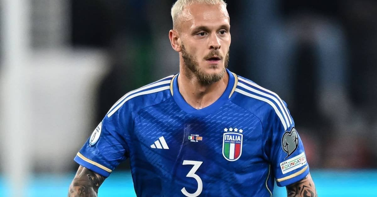 [Di Marzio] Some bad news has arrived from Italy: Federico Dimarco had custom  training. The Inter left wing-back is in doubt for the match against Croatia.