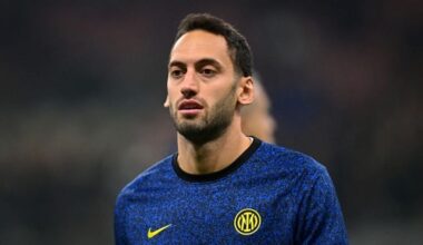 [FCIN1908] Calhanoglu has INFORMED Inter of Bayern interest and would like a contract with Inter at the same figures he was offered by Bayern: a contract until 2028 worth €8M/yr.  Inter does not even want to talk about a renewal- Hakan renewed his contract just last year until 2027 worth €6.5M/yr.