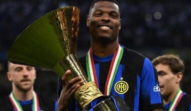 [GdS] Inter will have a meeting with Dumfries, a renewal is distant. Inter expect offers from England (Aston Villa). If Inter can’t sell Dumfries they will be forced to keep him, there is a chance that Inter keeps him without renewing and lose him on a free. The loss of capital gains won’t be much.