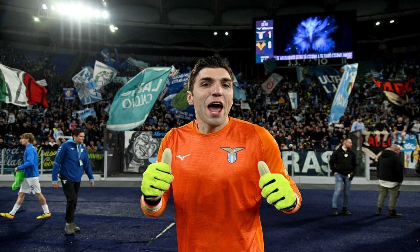 [GdS] Inter’s one priority: the goalkeeper. Then a possible replacement: coming from selling Dumfries, and finding a upgrade. And the final touch: the striker (Gudmundsson preferred). As goalkeeper Mandas is liked from Lazio, a 22-year-old valued at 15M, Bento and Martinez remain in the running.