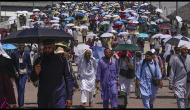 Relatives search for missing in Saudi Arabia as hajj death toll tops 900 • FRANCE 24 English