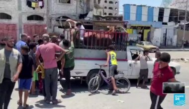 Palestinos huyen de la Ciudad de Gaza tras advertencias israelíes de nuevos ataques • FRANCE 24