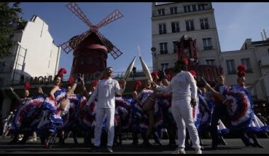 No comment : French Cancan devant le Moulin Rouge pour la flamme olympique