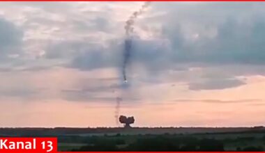 Moment when Russian Su-25 attack aircraft was shot down by Zenit missile complex in Donetsk