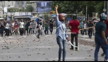 No Comment : les étudiants manifestent à Dacca depuis plusieurs jours