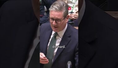 Starmer accidentally calls Sunak 'prime minister' 🗯️ #politics #shorts