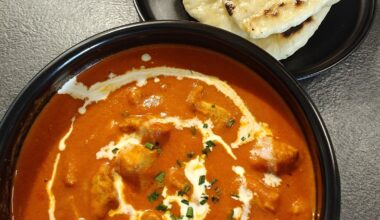 Butter Chicken & Cheese naans