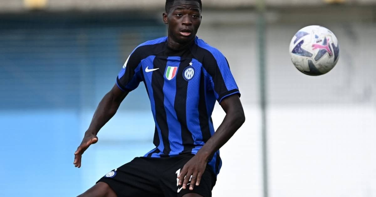 [Di Marzio] Hellas Verona asked information for the young Issiaka Kamate of Inter. The Gialloblù club is interested in the 2004-class talent of the Nerazzurri. However, the two clubs still have to come to an agreement for the transfer of the French midfielder.