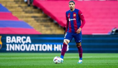 OFFICIAL: Tests carried out at the Ciutat Esportiva Joan Gamper have shown that Ronald Araujo has a tendon injury in his right hamstring. In the coming days he will undergo a surgical procedure at the hands of Dr. Lasse Lempainen, under the supervision of the Club’s medical staff.