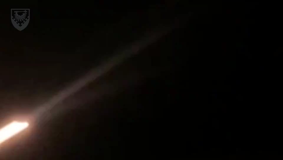 Ukrainian footage from this night shows the destruction of Iranian / Russian Shahed-136 drones using US-donated VAMPIRE C-UAS systems.