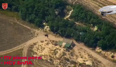 Ukrianian strike on a Russian command post with a high precision bomb in luhank region