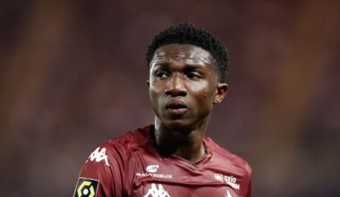 Lamine Camara from FC Metz may be a cheap option for FC Barcelona in the context of strengthening the center of the field. It is valued at 10-12M euros. The player would love to join Barca. [@tjuanmarti]