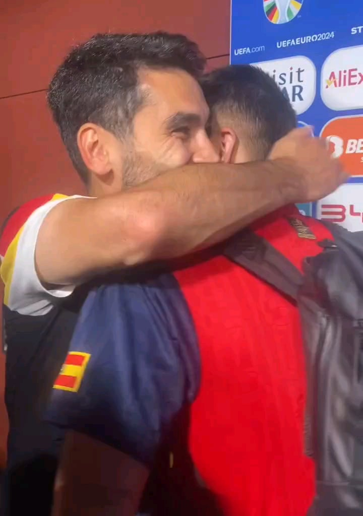 The moment when Ilkay Gündogan and Ferran Torres met in the mixed zone. Gündogan asks him about Pedri's condition, to which Ferran replies "pff... we'll see tomorrow".