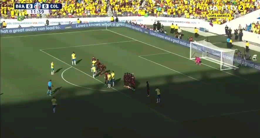 Raphinha Free-Kick Goal vs Colombia