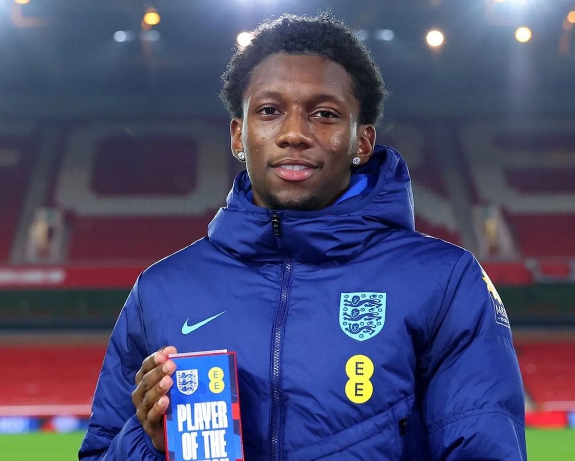 Jaden Philogene’s move to Barcelona looks now complicated and unlikely as he’s giving priority to Premier League move.  Understand three clubs have sent him proposals: Crystal Palace, Ipswich Town, Everton.  Decision expected soon.