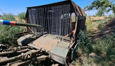 RU propaganda covers newly converted Turtle Tank "Native" - Ukrainian Forces burn it down soon after