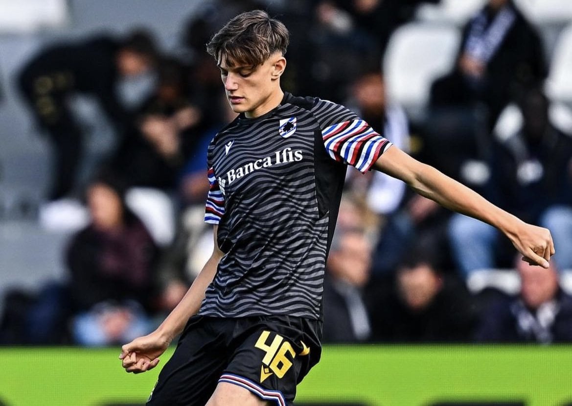 [GdS] The new Oaktree line aimed at young people has brought two 18-year-olds like Topalovic and Perez to Inter, to help him grow behind the Nerazzurri totems, and the next on the list is Giovanni Leoni , defender born in 2006 for Sampdoria. From this perspective Carboni could also remain.