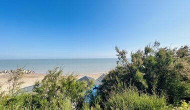 Guess where this beautiful beach is in the UK. I’ve give you a clue, it’s not Devon or Cornwall.