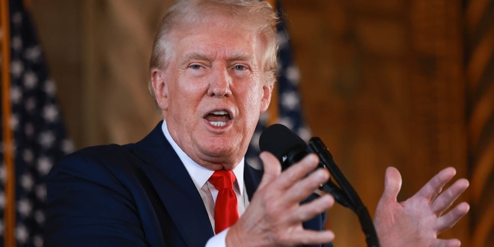 Donald Trump Falsely Claims ‘Nobody Was Killed’ During January 6 Insurrection, Says He Had a Bigger Crowd Than Martin Luther King Jr. in Rambling Press Conference | Donald Trump, Politics | Just Jared: Celebrity News and Gossip