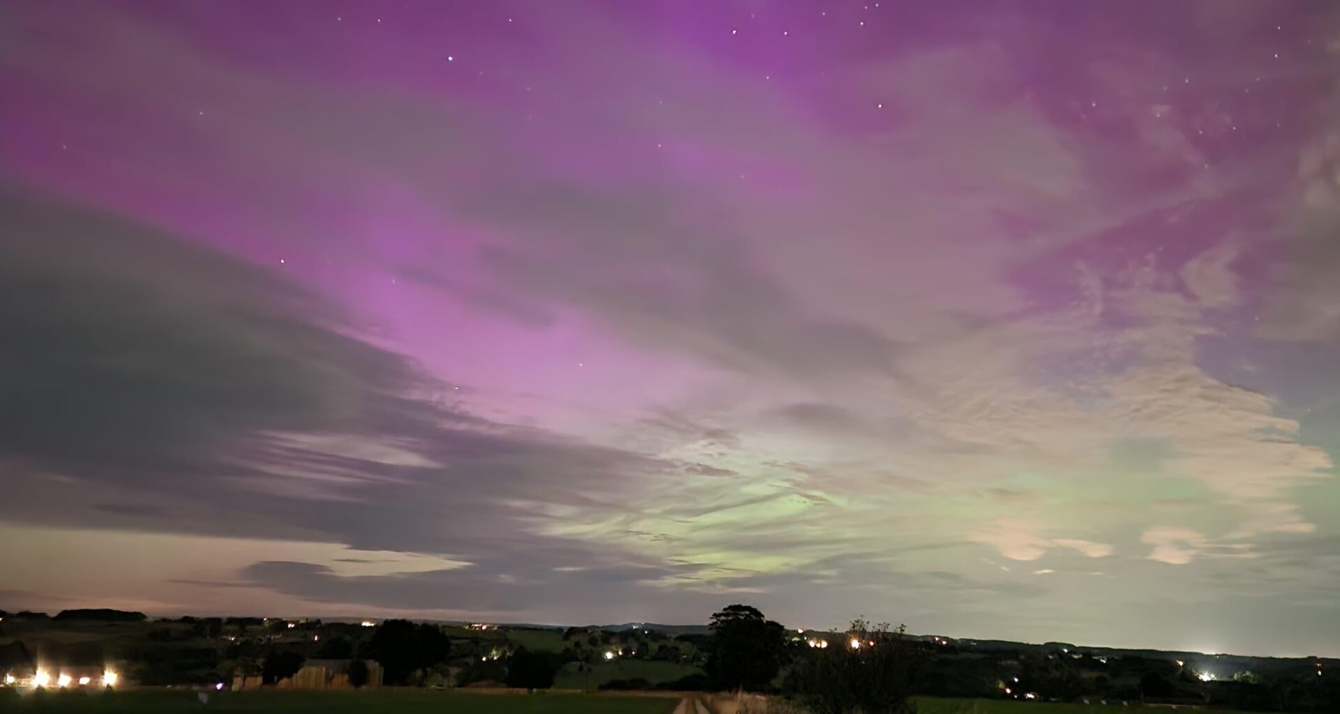 I finally saw me some northern lights. Wouldn't be England without the clouds.