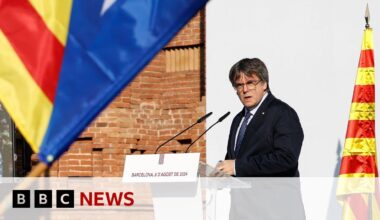 Exiled Catalan leader Carles Puigdemont returns to Spain | BBC News