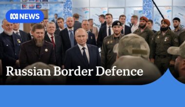 Russia shores up border defence against Ukraine with new military groups | ABC News