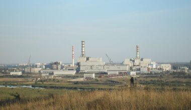 Russia prepares to defend Kursk nuclear plant as Ukrainian troops approach, IStories reports