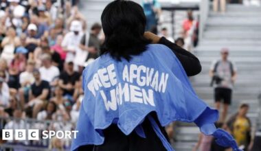 Olympics breaking: Refugee B-Girl Talash wears slogan at Paris Games