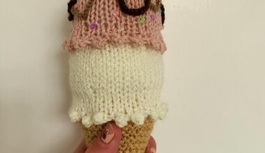 Hi, it’s me 👋🏻 the girl who knitted the doughnuts (and got dumped). Here’s a sweet treat 🍦