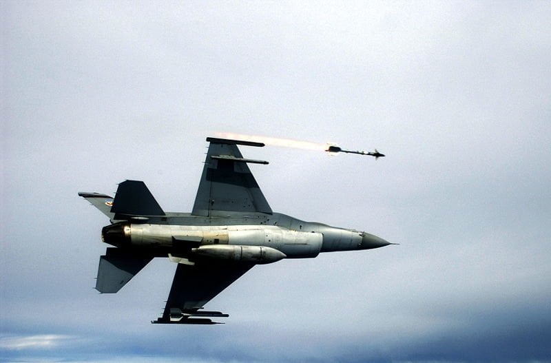 US sends cutting-edge AIM-9X air-to-air missiles for Ukraine's new F-16 fighters