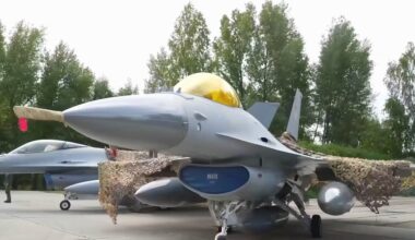 The two F-16 fighters behind zelensky during his speech were likely decoys (explanation in comments)