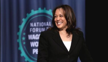 Former 'Trump cheerleaders’' praise for Harris warns of 'trouble' for ex-president: conservative