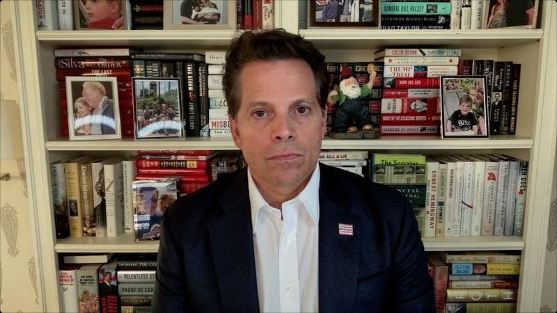 ‘He’s in trouble, he knows it’: Scaramucci reacts to Trump’s waffling on abortion | CNN Politics