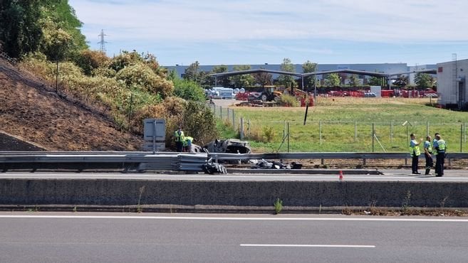 "Des automobilistes ont filmé la scène mais n’ont pas bougé" : après un accident sur l'A11, à Chartres, l’indignation de l’homme qui a porté les premiers secours