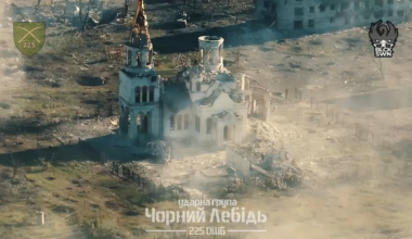 Ukrainian shelling of Russian positions in Chasiv Yar. Video shows the level of destruction the town has endured. August 2024