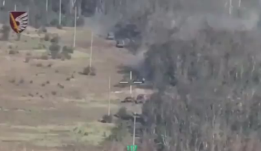 Another Russian armored assault is getting repelled by the Ukrainian 79th Air Assault Brigade. Kurakhivsk, Donetsk Oblast.