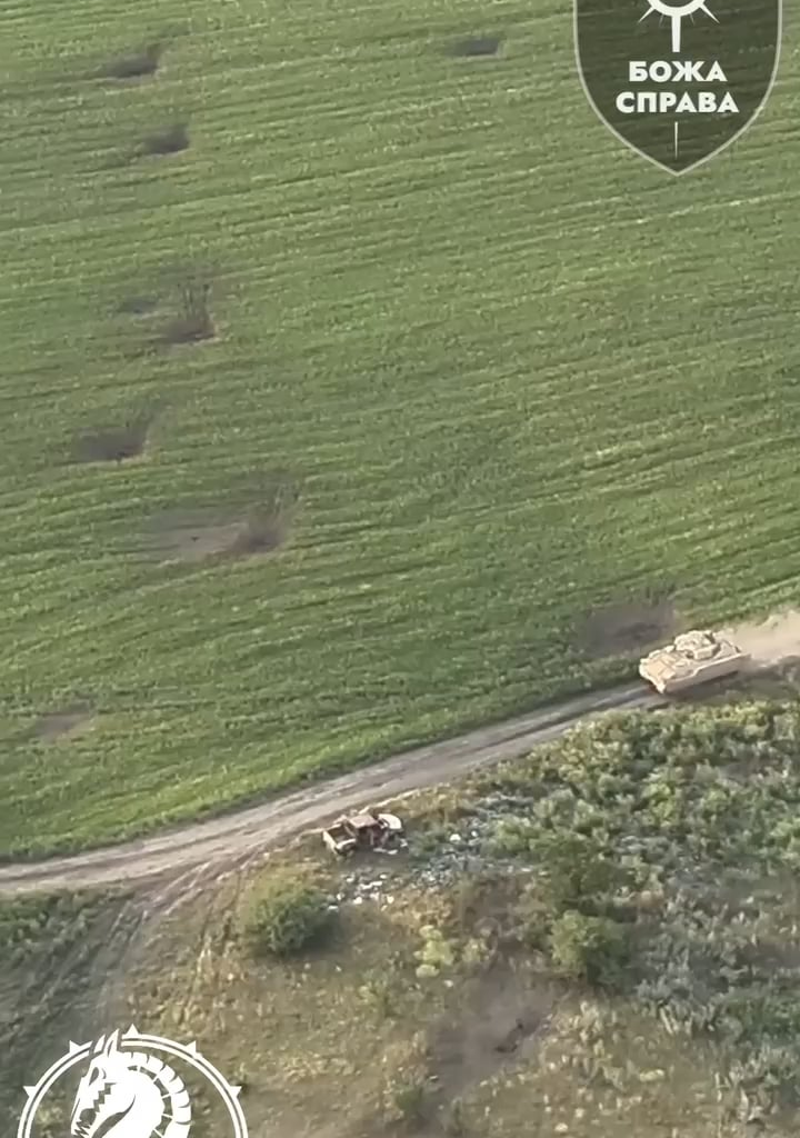 M2 Bradley works on russian positions, Donetzk Oblast.