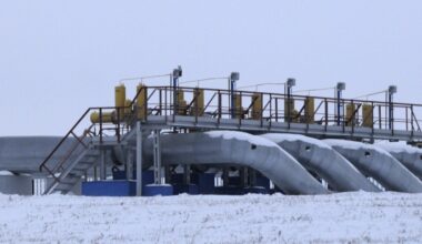 Why is natural gas still flowing from Russia to Europe across Ukraine? • Before the war Ukraine and Russia agreed on a five-year deal under which Russia agreed to send set amounts of gas through Ukraine’s pipeline system to Europe. That agreement runs through the end of this year.