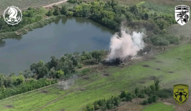 Ukrainian M1 Abrams tank fire on Russians seeking cover in a building in the Pokrovsky direction. 47th Mechanized Brigade