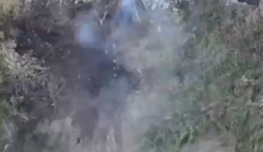 Russian soldier hunted by a Ukranian drone decides to suicide by headbutting it, miraculously survives!